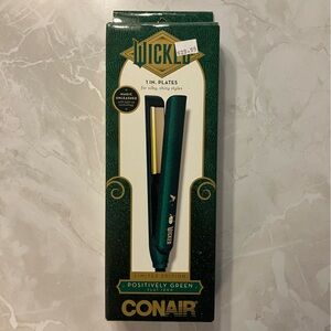 Wicked Limited Edition Green Elphaba Flat Iron 1" Hair Straightener Conair NEW